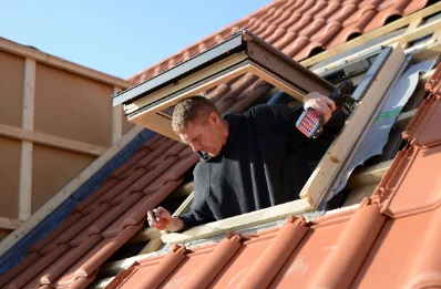 Pose de fenêtres de toit Velux à Lécousse